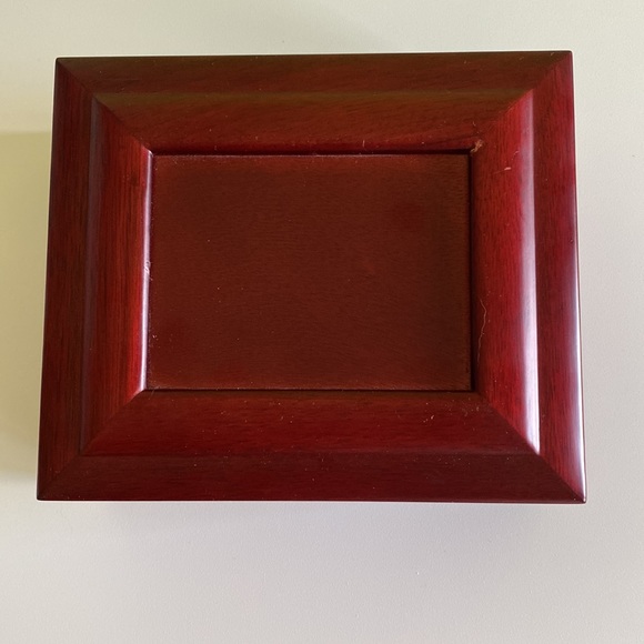 Storage Keepsake Award Jewelry Watch Mahogany Hinged Wood Felt Lined Box w frame - Picture 7 of 12